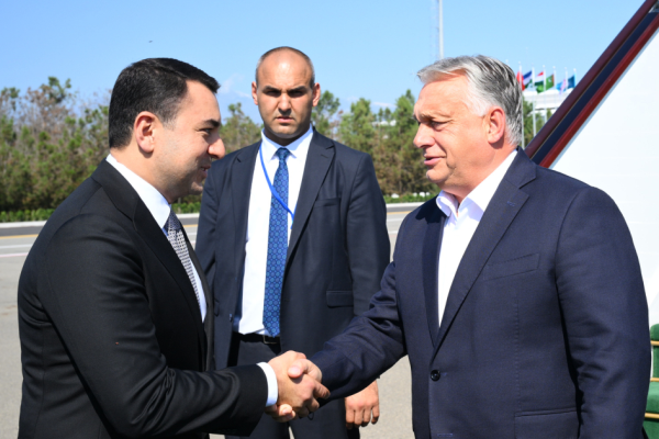 Macarıstanın Baş naziri TDT-nin Zirvə Görüşündə iştirak etmək üçün Qəbələdə səfərdədir
